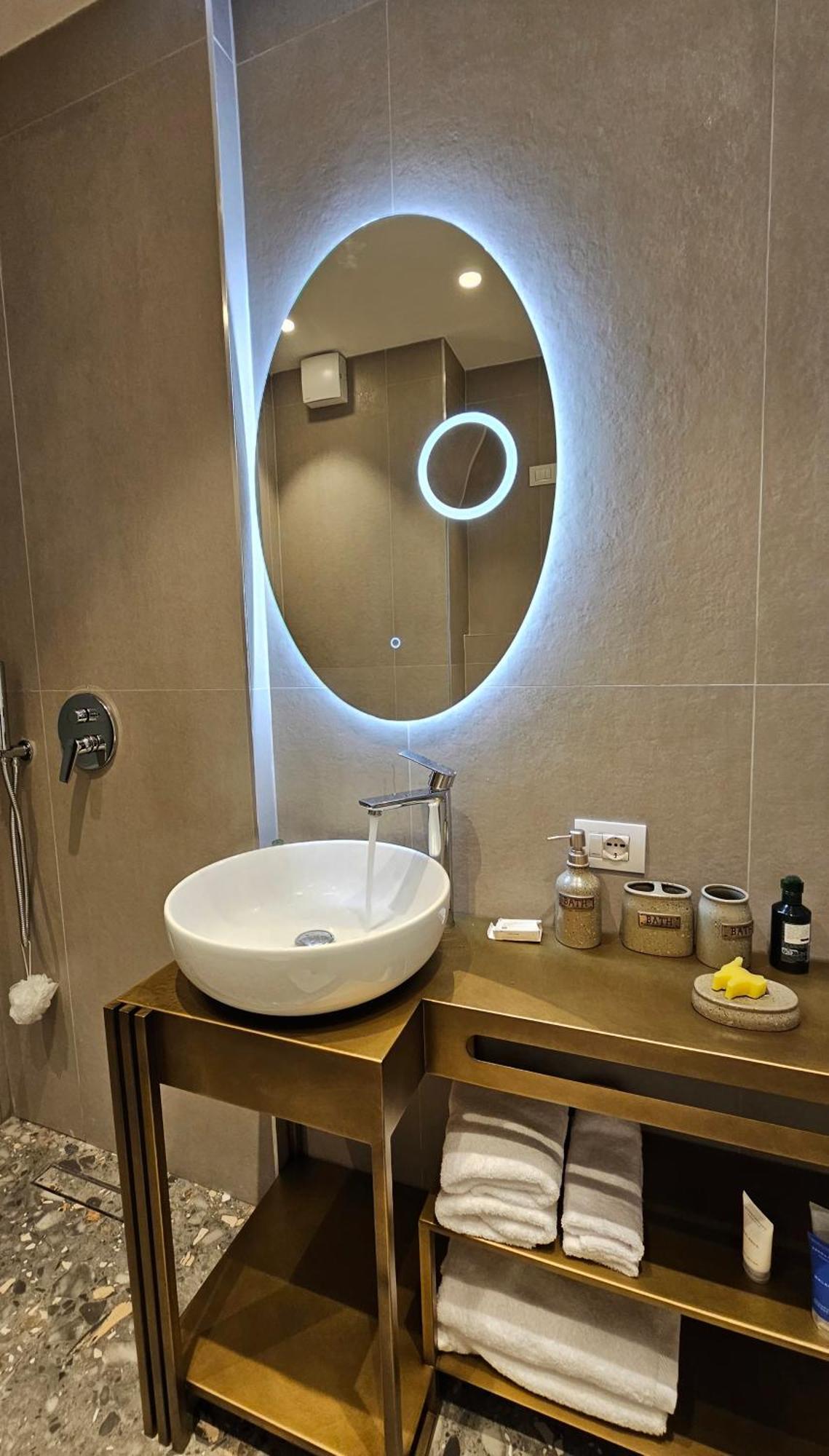 Center Apartment Easy_Luxury Тирана Екстер'єр фото