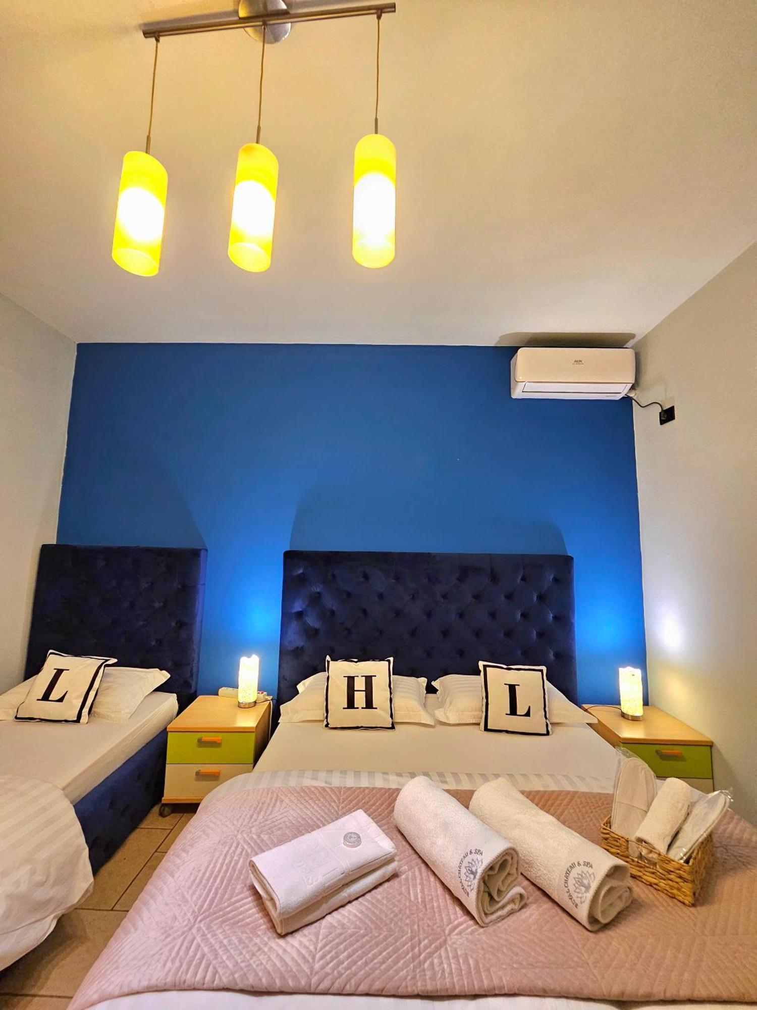 Center Apartment Easy_Luxury Тирана Екстер'єр фото