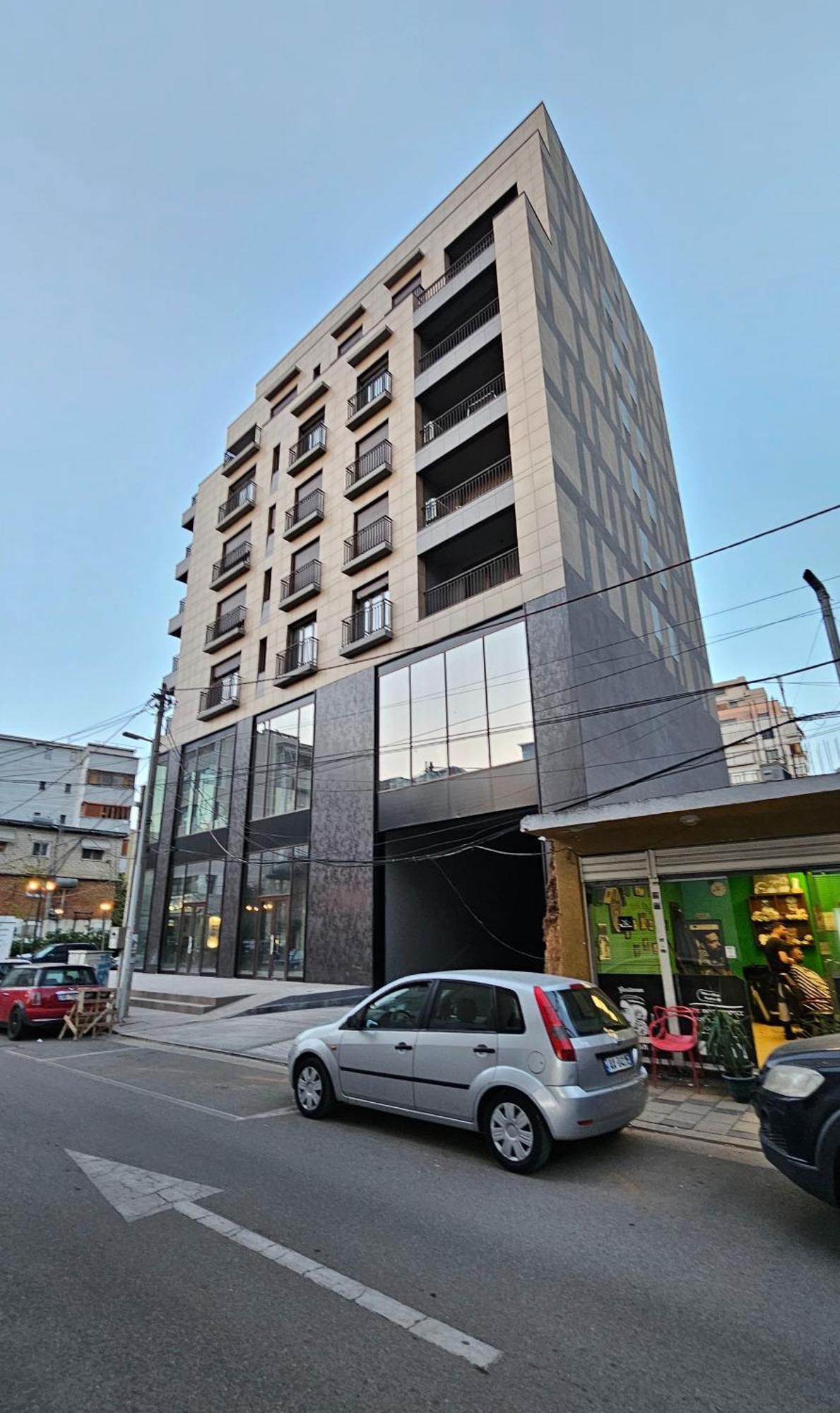 Center Apartment Easy_Luxury Тирана Екстер'єр фото